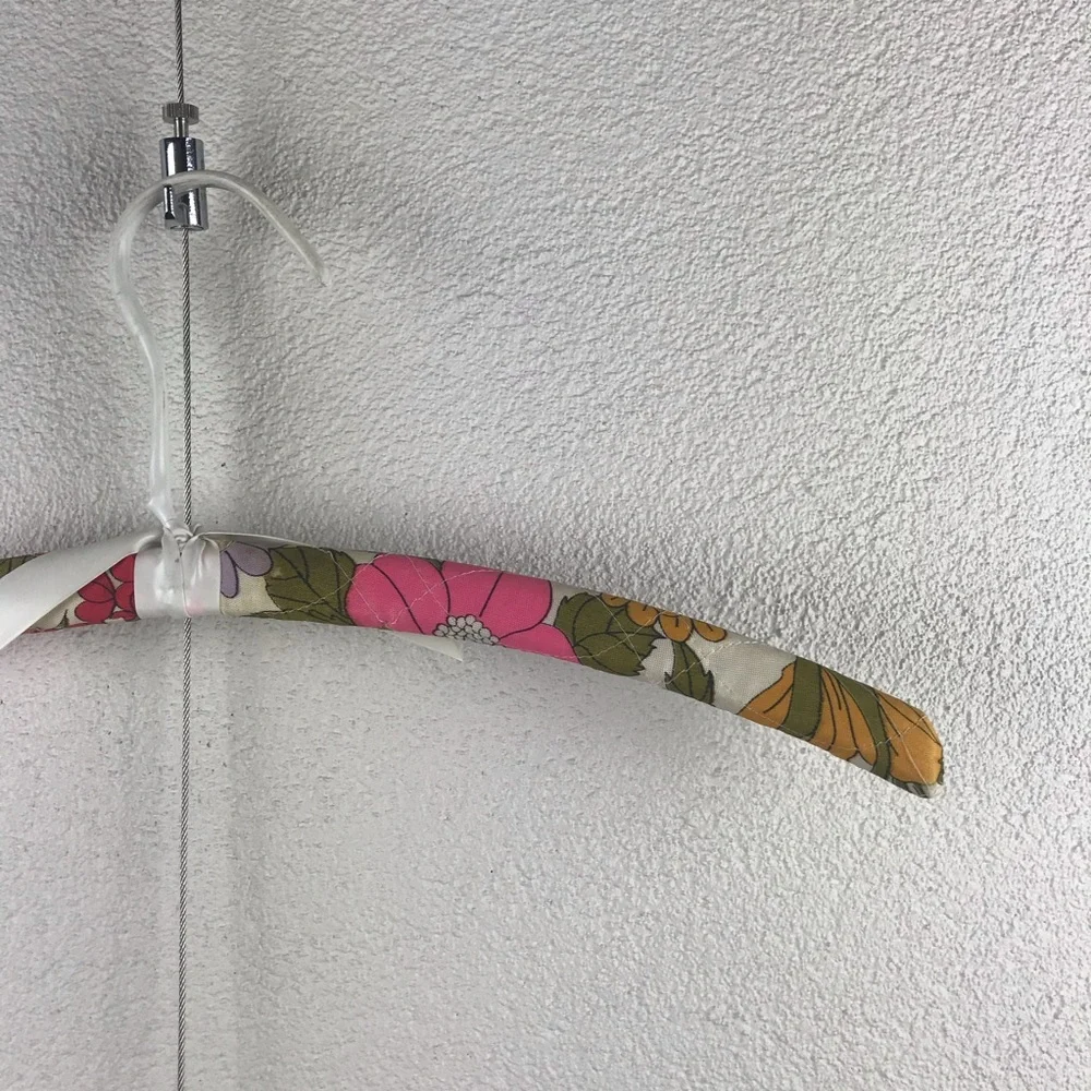 Vintage l 60s Quilted Lightly Padded Flower Power Kitsch Groovy Mod Coat Hanger